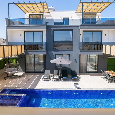 Villa Lalezar