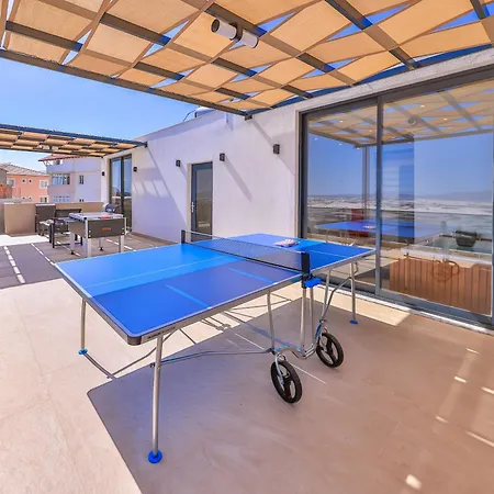 Lalezar Villa