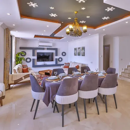 Villa Lalezar *