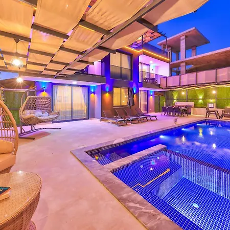 Lalezar Villa *
