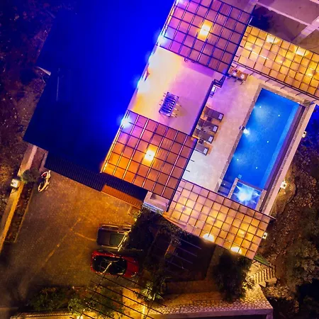 Lalezar * Cavdir (Kas)